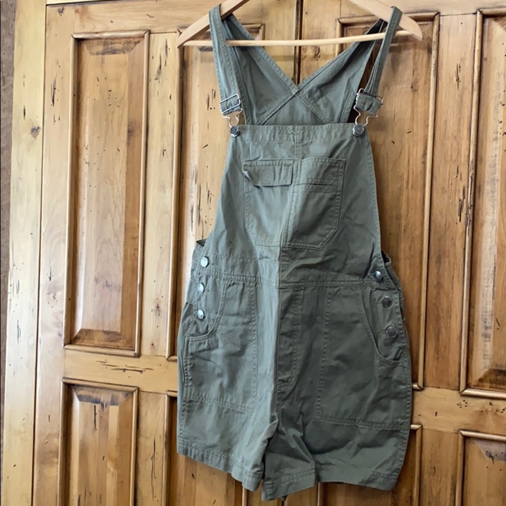Overalls Shorts Xhilartion Size Medium Army Green